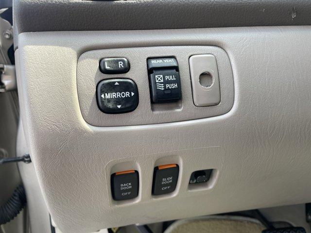 Photo of 2010 Desert Sand Mica Toyota Sienna
