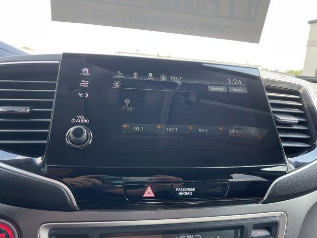 Photo of 2019 Crystal Black Pearl Honda Pilot
