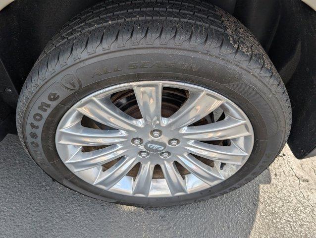 Photo of 2014 Platinum Dune Metallic Lincoln MKX