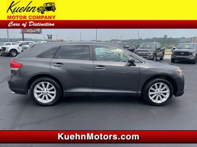 Photo of 2009 Tropical Sea Metallic Toyota Venza