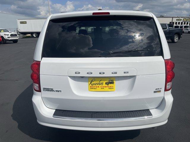 Photo of 2019 White Knuckle Clearcoat Dodge Grand Caravan