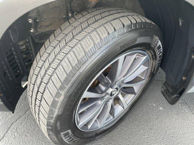 Photo of 2017 Celestial Silver Metallic Toyota Highlander
