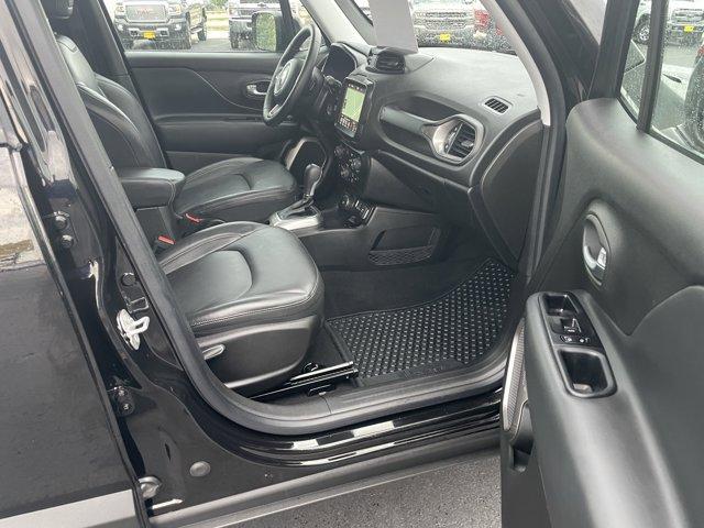 Photo of 2022 Black Clearcoat Jeep Renegade