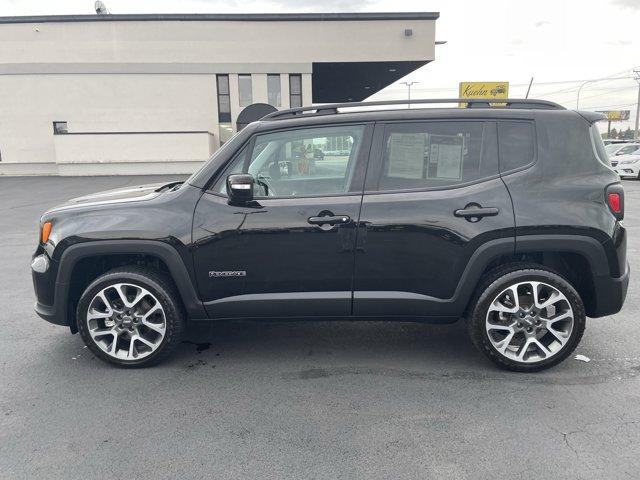 Photo of 2022 Black Clearcoat Jeep Renegade