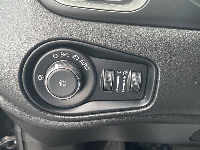 Photo of 2022 Black Clearcoat Jeep Renegade