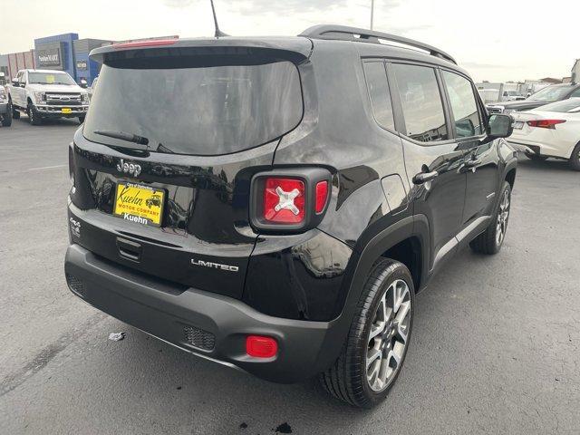 Photo of 2022 Black Clearcoat Jeep Renegade