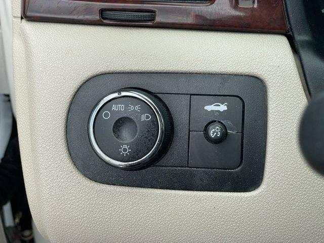Photo of 2007 White Chevrolet Impala