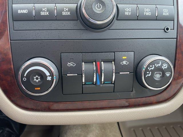 Photo of 2007 White Chevrolet Impala