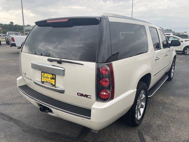 Photo of 2014 White Diamond Tri-Coat GMC Yukon XL