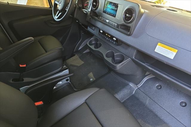 Photo of 2024 Iridium Silver Mercedes-Benz Sprinter 2500