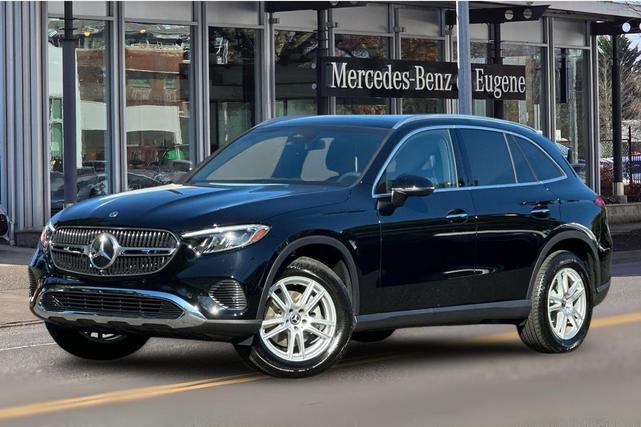 Photo of 2025 Black Mercedes-Benz GLC 300