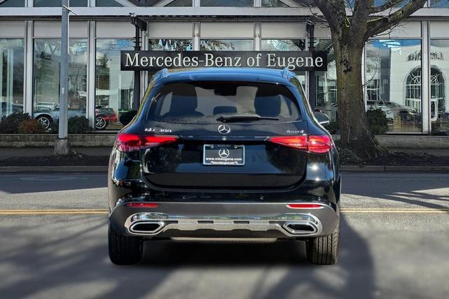 Photo of 2025 Black Mercedes-Benz GLC 300