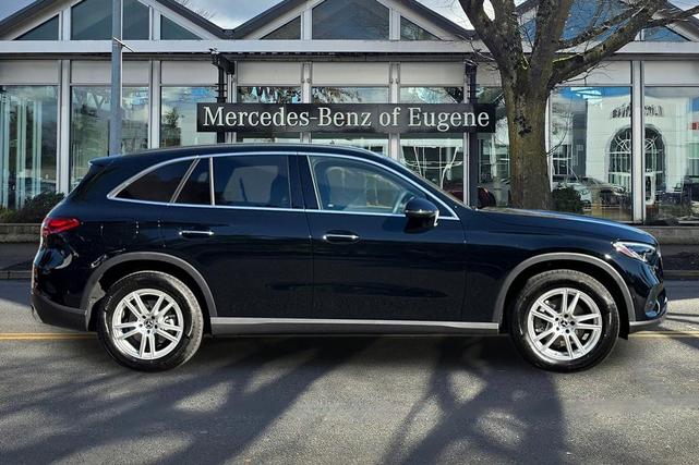 Photo of 2025 Black Mercedes-Benz GLC 300