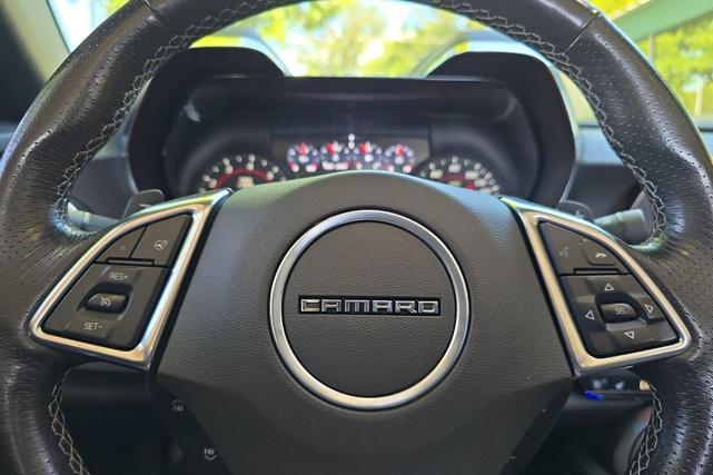 Photo of 2022 Summit White Chevrolet Camaro