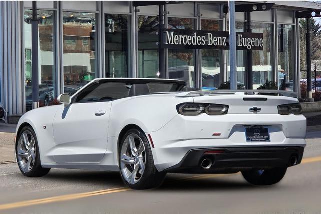 Photo of 2022 Summit White Chevrolet Camaro