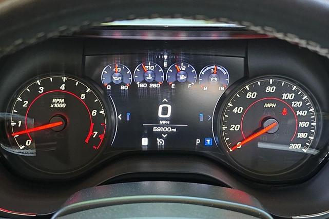 Photo of 2022 Summit White Chevrolet Camaro