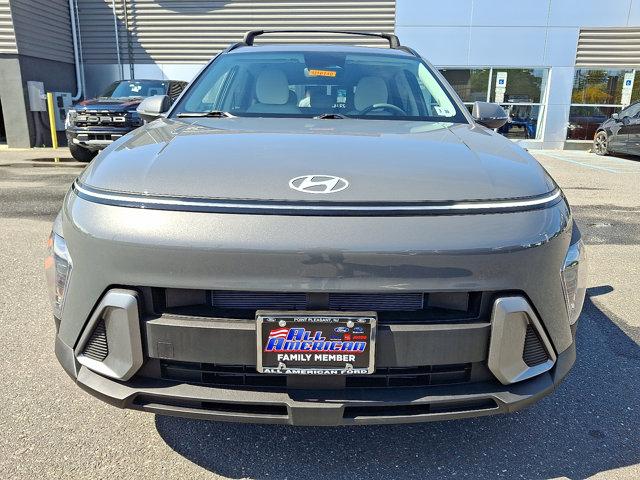 Photo of 2025 Gray Pearl Hyundai KONA
