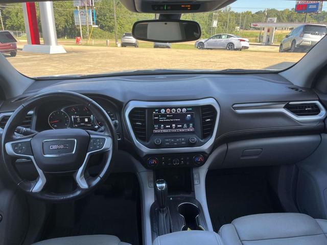 Photo of 2019 White Frost Tricoat GMC Acadia