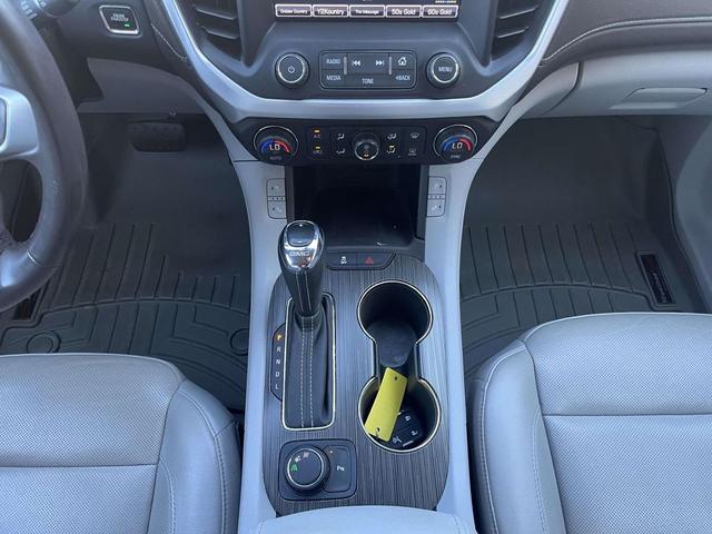 Photo of 2019 White Frost Tricoat GMC Acadia