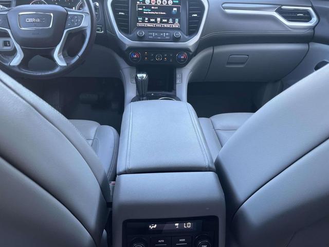Photo of 2019 White Frost Tricoat GMC Acadia