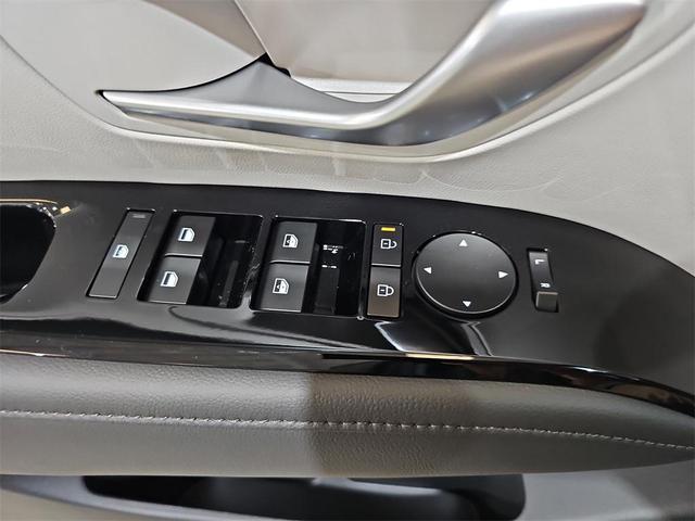 Photo of 2025 Ecotronic Gray Hyundai TUCSON