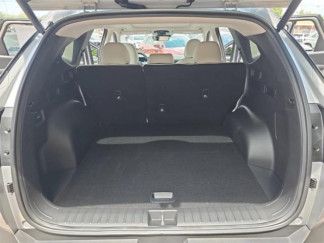 Photo of 2025 Shimmering Silver Hyundai TUCSON
