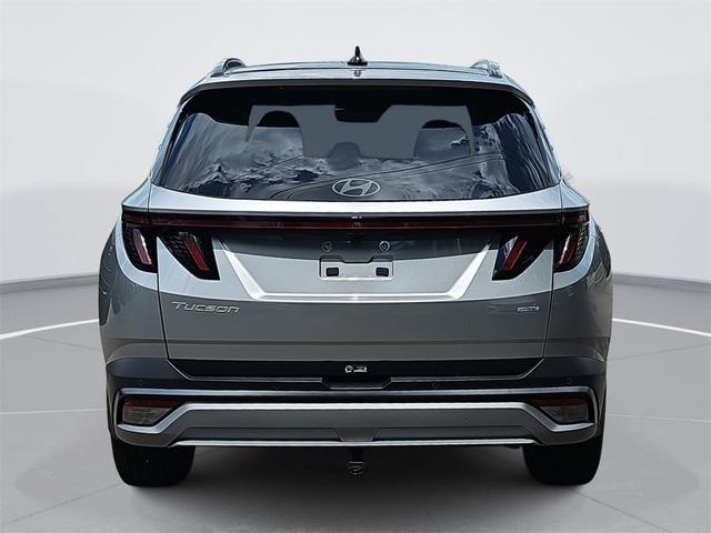 Photo of 2025 Shimmering Silver Hyundai TUCSON