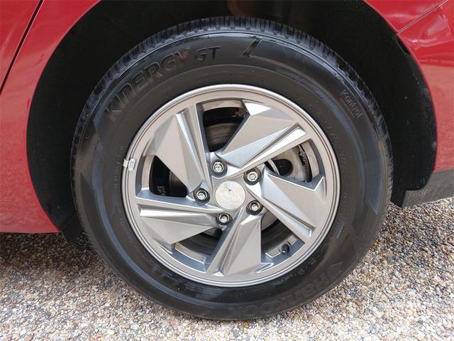 Photo of 2025 Ultimate Red Hyundai ELANTRA