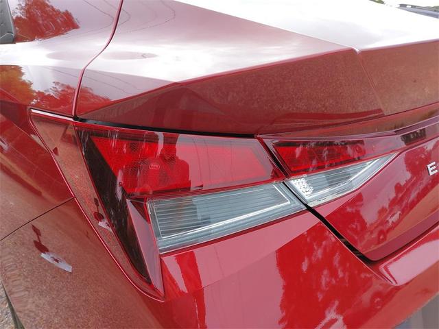 Photo of 2025 Ultimate Red Hyundai ELANTRA