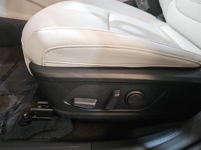 Photo of 2025 Phantom Black Hyundai TUCSON