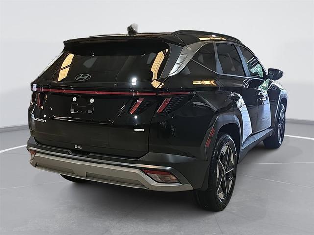 Photo of 2025 Phantom Black Hyundai TUCSON