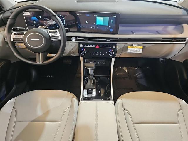 Photo of 2025 Phantom Black Hyundai TUCSON