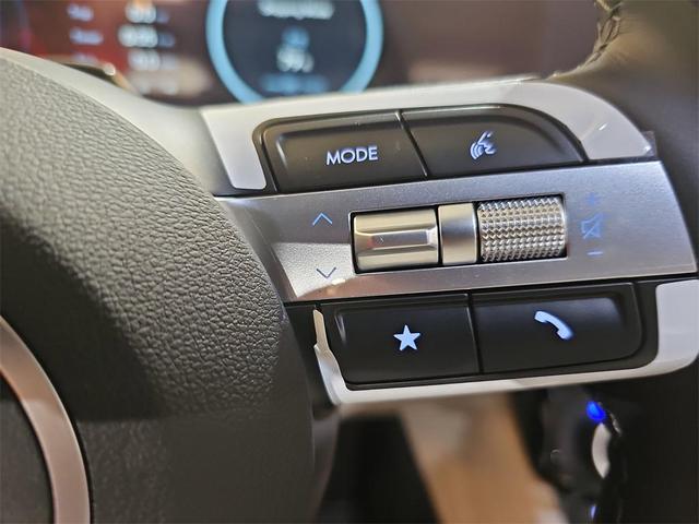 Photo of 2025 Phantom Black Hyundai TUCSON