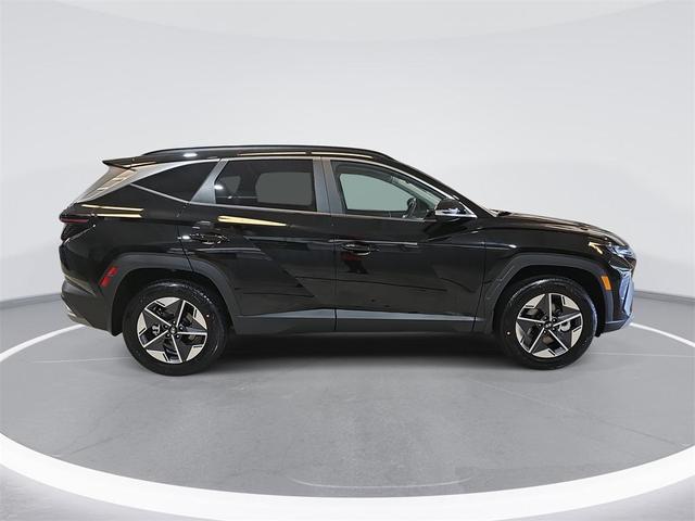 Photo of 2025 Phantom Black Hyundai TUCSON