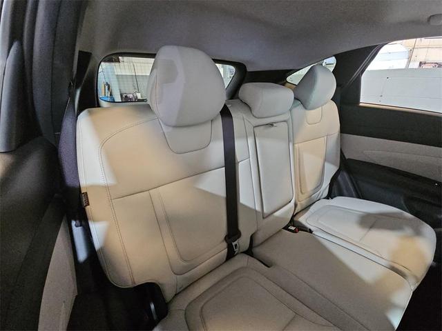 Photo of 2025 Phantom Black Hyundai TUCSON