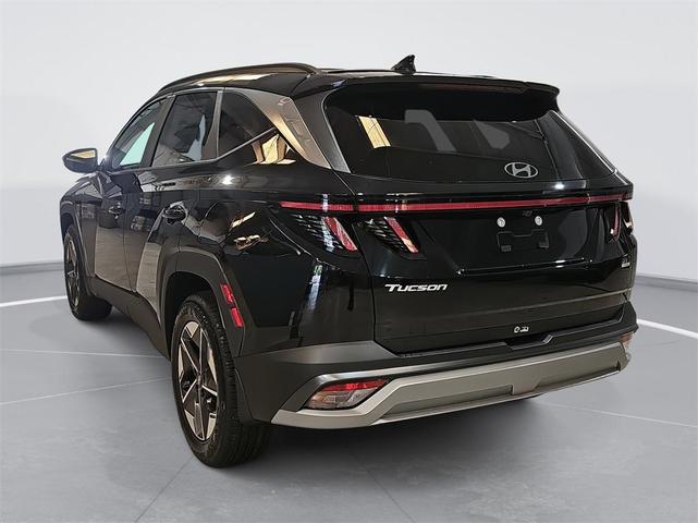 Photo of 2025 Phantom Black Hyundai TUCSON