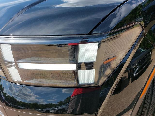 Photo of 2026 Phantom Black Hyundai SANTA FE