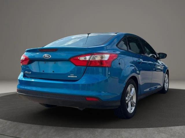 Photo of 2014 Blue Ford Focus