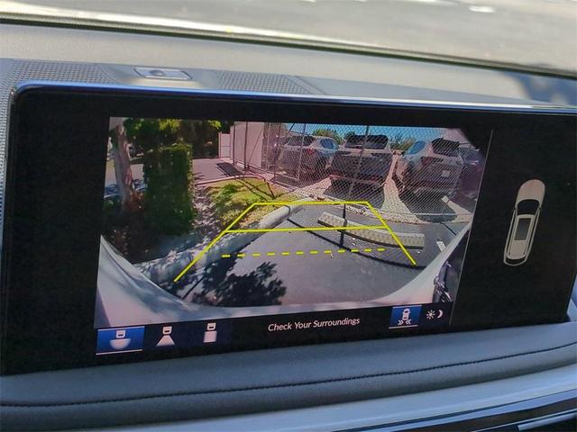 Photo of 2025 Platinum White Pearl Acura MDX
