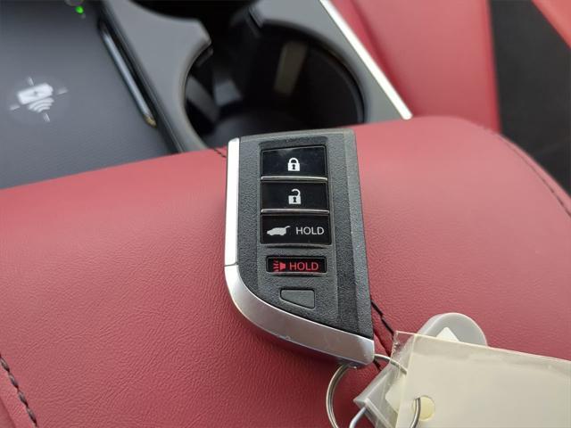 Photo of 2025 Platinum White Pearl Acura RDX