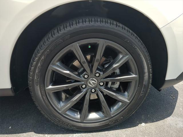 Photo of 2025 Platinum White Pearl Acura RDX