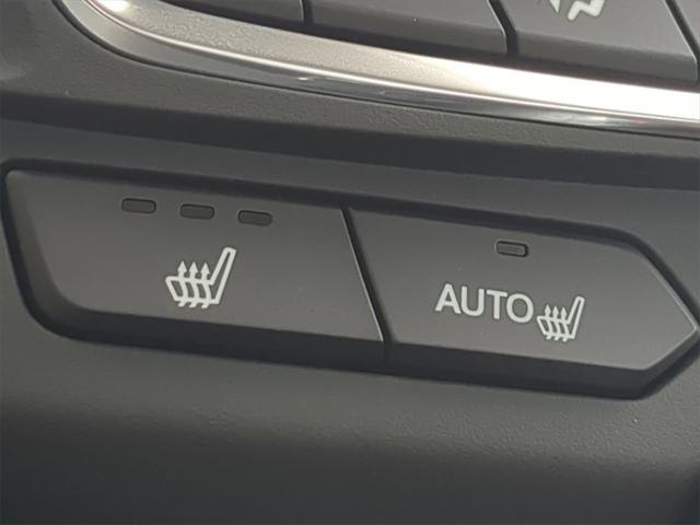 Photo of 2025 Liquid Carbon Metallic Acura TLX