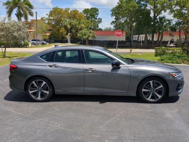 Photo of 2025 Liquid Carbon Metallic Acura TLX