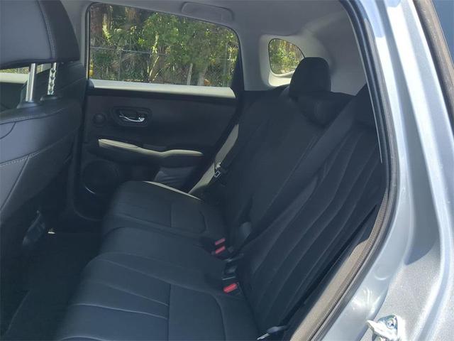Photo of 2025 Solar Silver Metallic Acura ADX