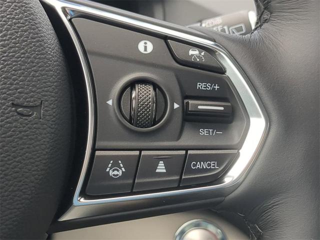 Photo of 2025 Platinum White Pearl Acura RDX