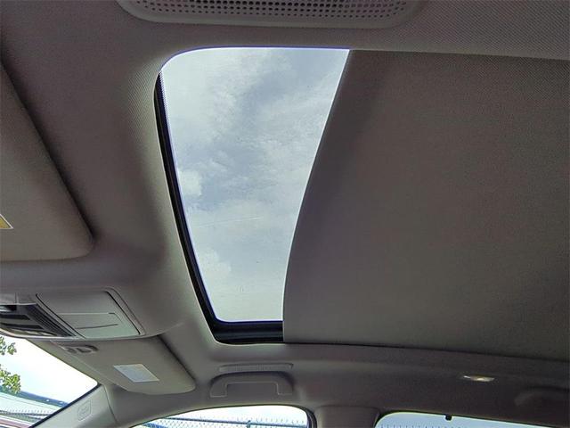 Photo of 2026 Liquid Carbon Metallic Acura MDX