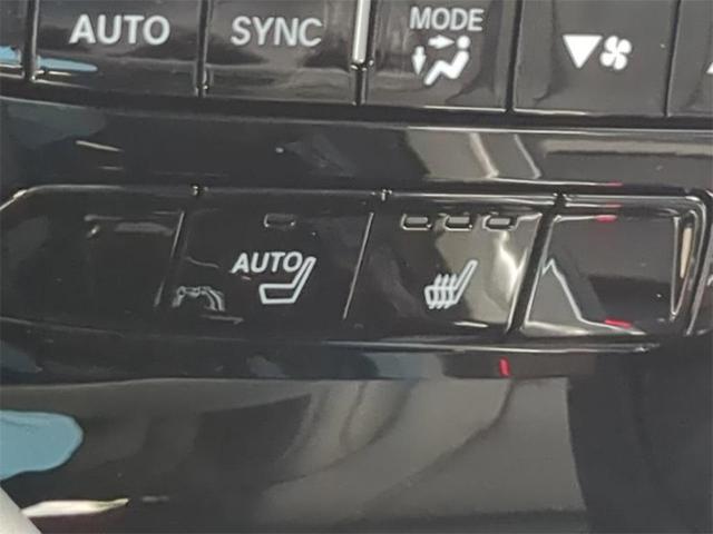 Photo of 2026 Liquid Carbon Metallic Acura MDX