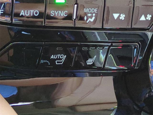 Photo of 2026 Liquid Carbon Metallic Acura MDX