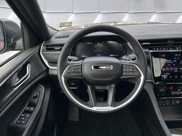 Photo of 2025 Velvet Red Pearlcoat Jeep Grand Cherokee L