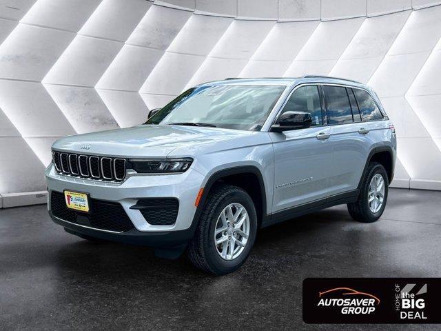 Photo of 2025 Silver Zynith Jeep Grand Cherokee